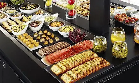 캄파닐 3* 돌